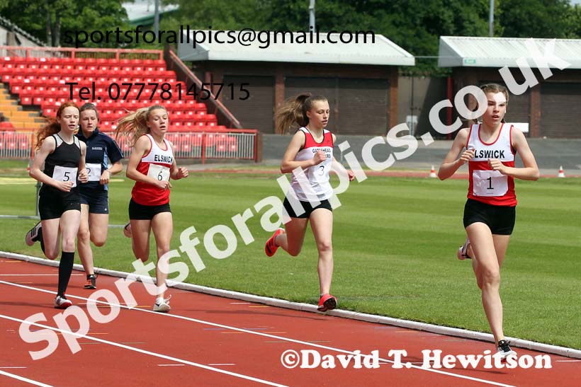 800 metres, 2021 Northumberland, Durham and Cleveland Schools. Photo: David T. Hewitson/Sports for All Pics